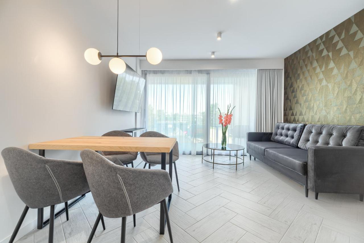Sea & Lake - City Apartments ミエルノ エクステリア 写真