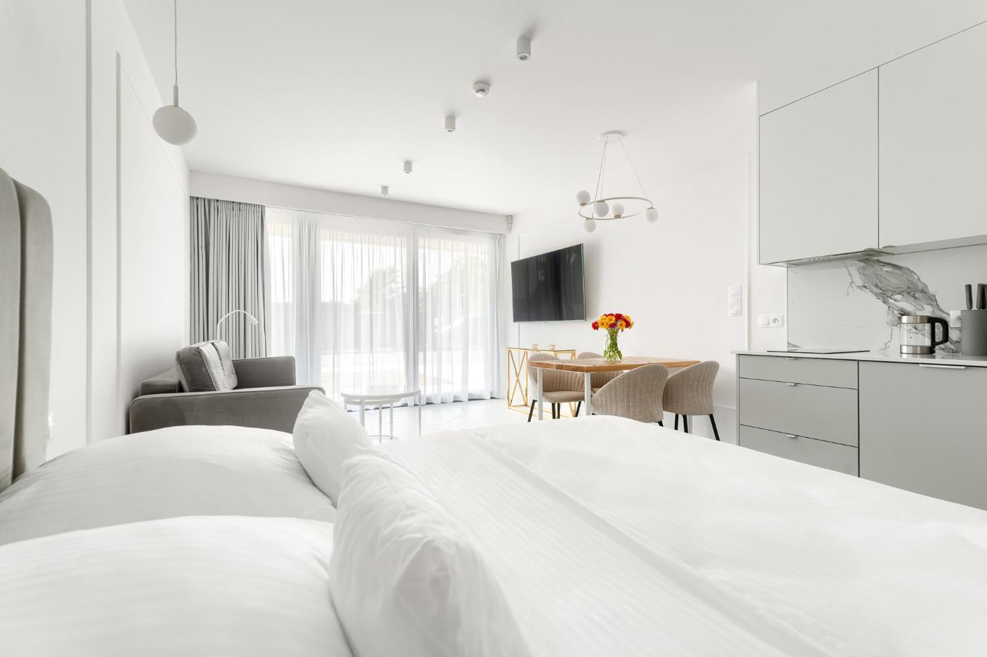 Sea & Lake - City Apartments ミエルノ エクステリア 写真